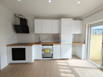 Apartamento T3 para Venda em Mina de Água