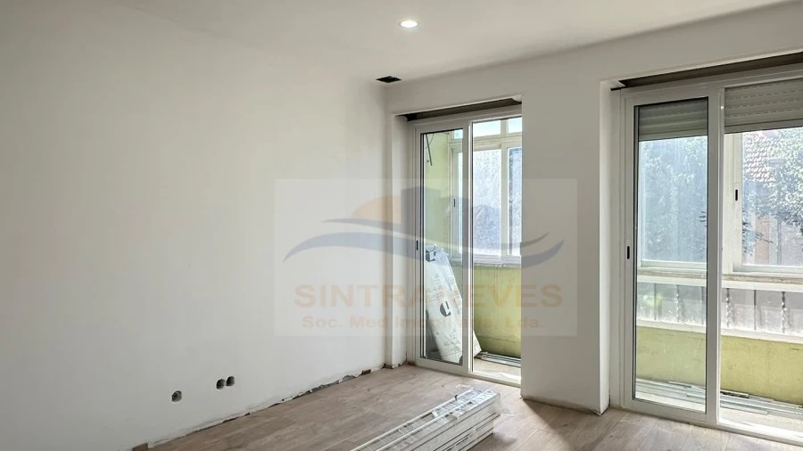 Apartamento T3 para Venda em Mina de Água