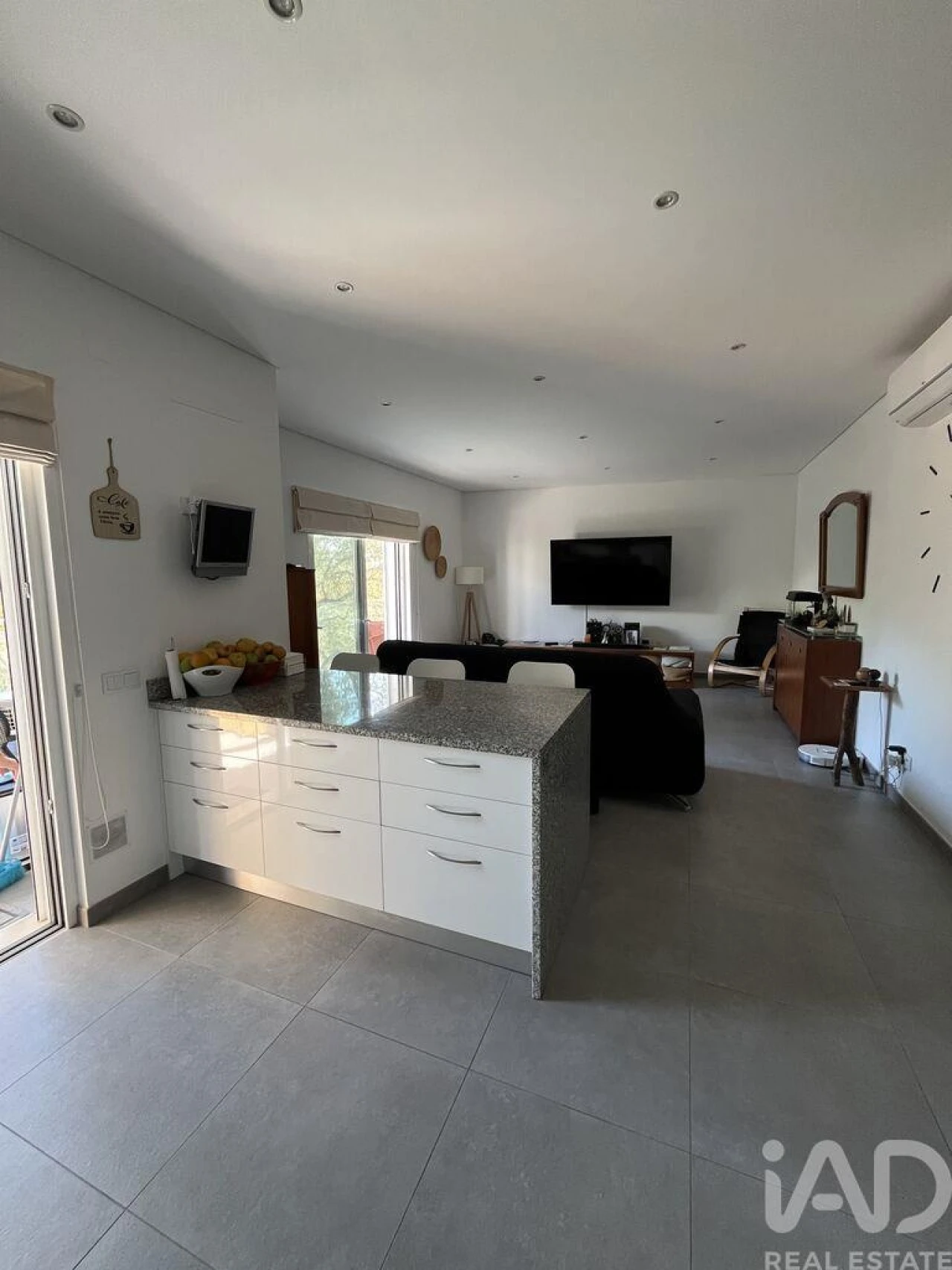Apartamento T2 para Venda em Loule (São Sebastião) Foto 6