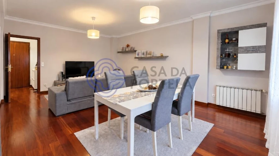 Apartamento T2 para Venda em Valongo Foto 2