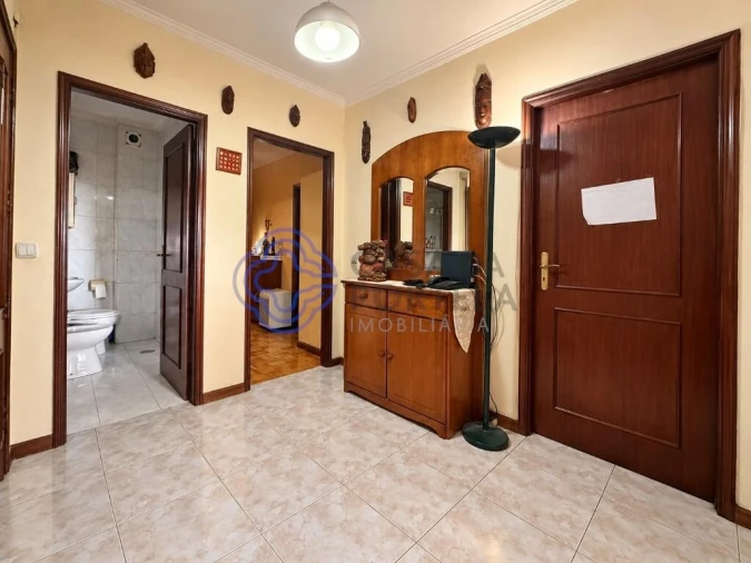 Apartamento T2 para Venda em Fânzeres e São Pedro da Cova Foto 4
