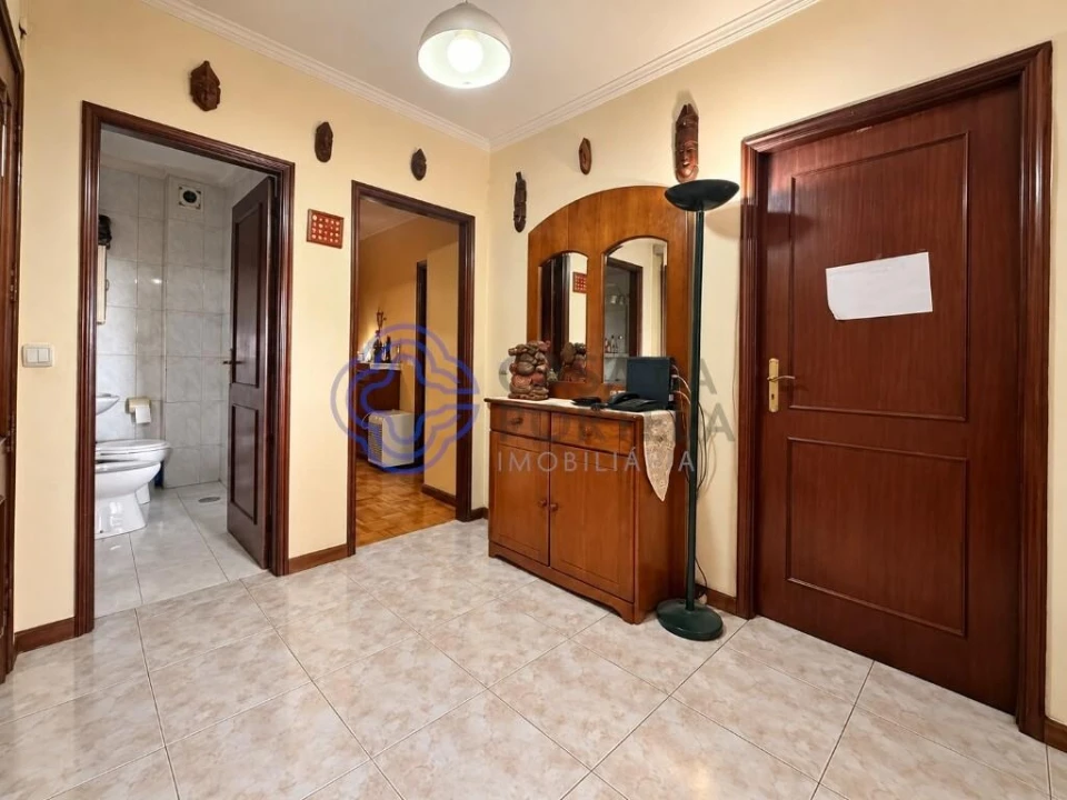 Apartamento T2 para Venda em Fânzeres e São Pedro da Cova Foto 4