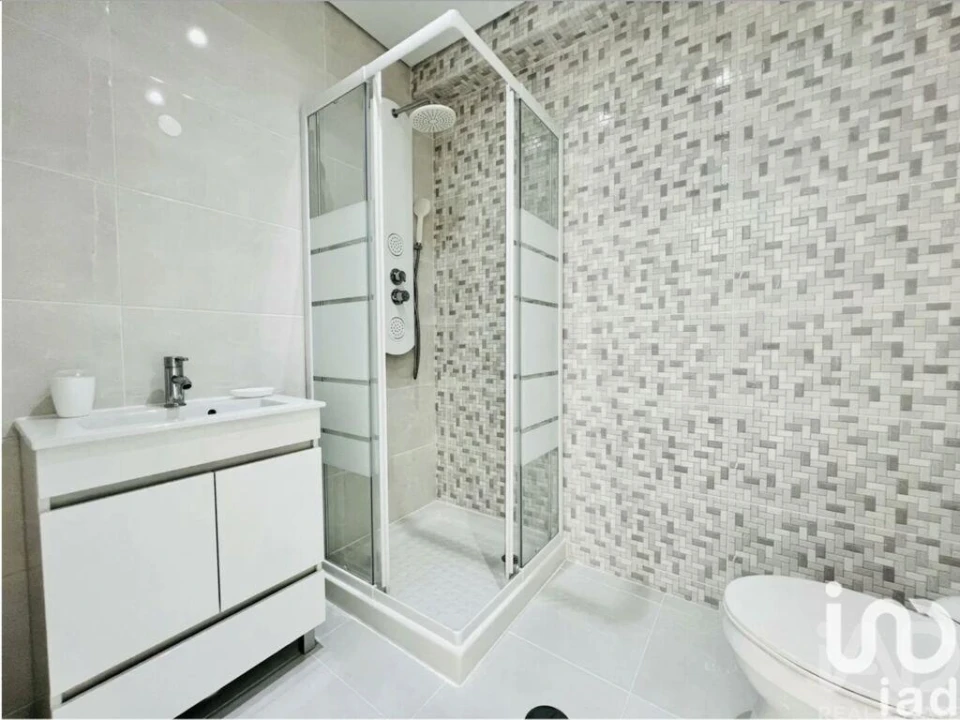 Apartamento T2 para Venda em Quarteira Foto 4