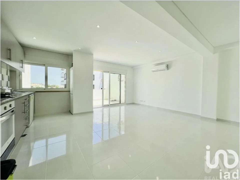 Apartamento T2 para Venda em Quarteira Foto 1