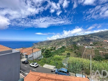Moradia T3 para Venda em Ribeira Brava
