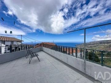 Moradia T3 para Venda em Ribeira Brava