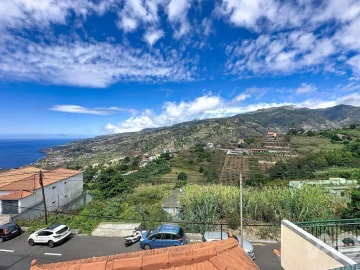 Moradia T3 para Venda em Ribeira Brava