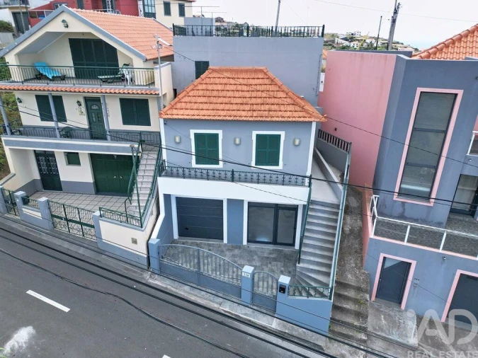 Moradia T3 para Venda em Ribeira Brava Foto 2