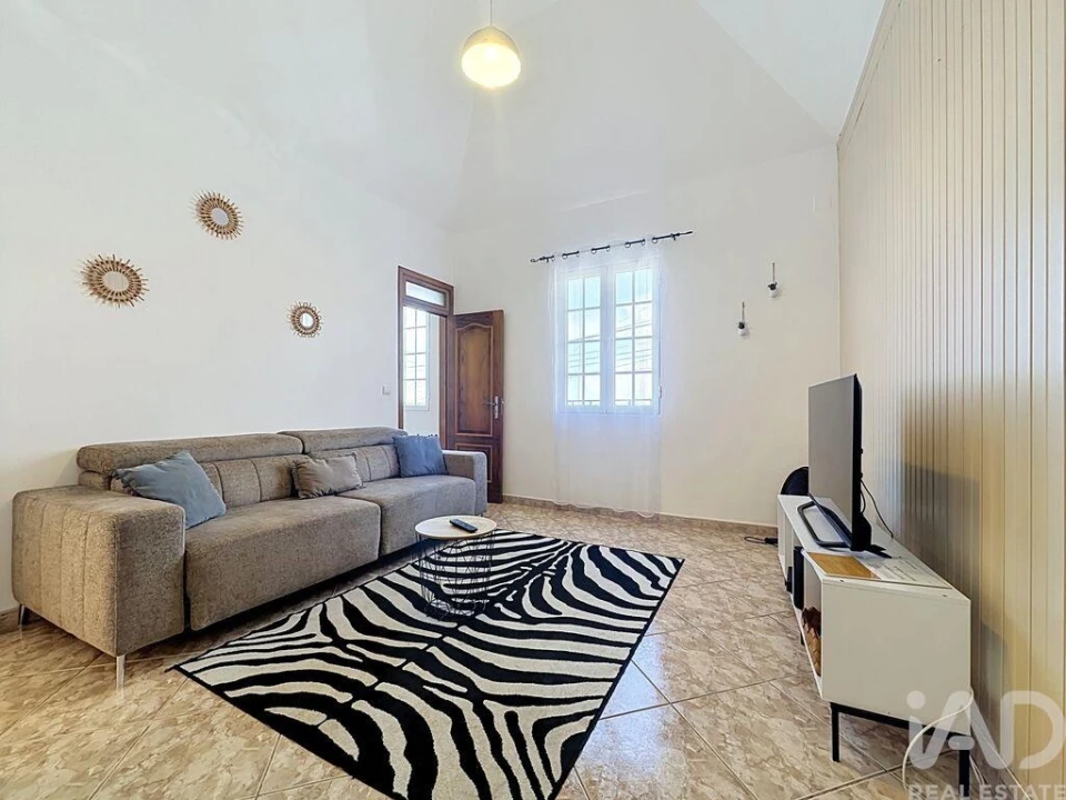 Moradia T3 para Venda em Ribeira Brava Foto 7