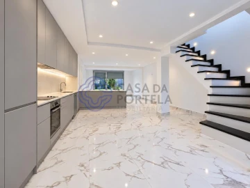 Moradia T2 para Venda em Golães