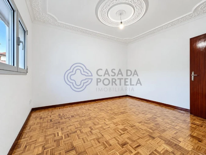 Moradia T2 para Venda em Golães Foto 14