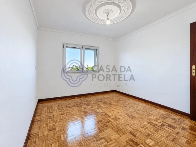Moradia T2 para Venda em Golães Foto 11
