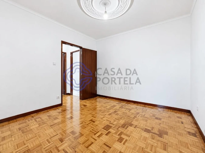 Moradia T2 para Venda em Golães Foto 7