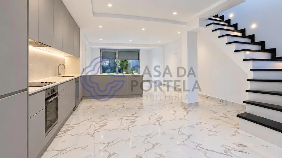 Moradia T3 para Venda em Golães