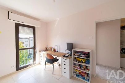 Apartamento T3 para Venda em Vialonga