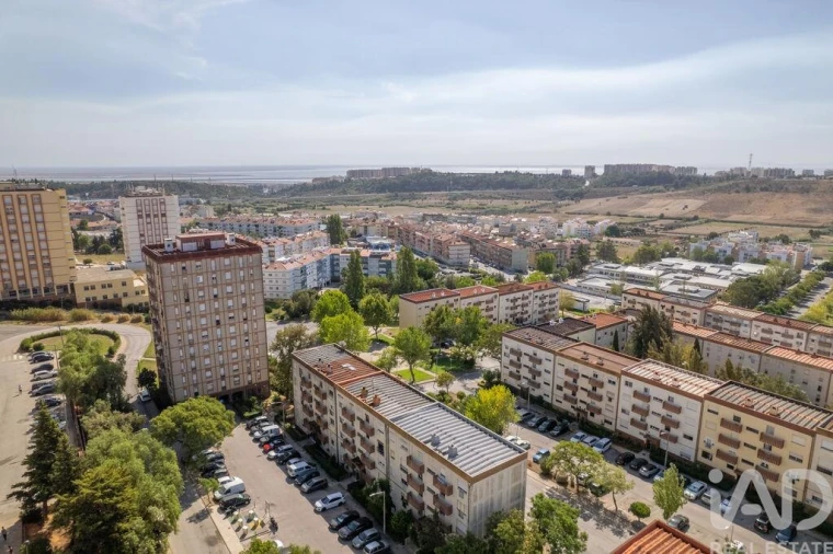 Apartamento T3 para Venda em Vialonga Foto 20