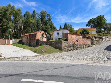Moradia T3 para Venda em Barroselas e Carvoeiro