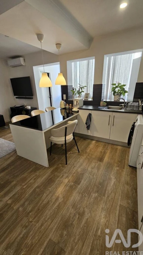 Apartamento T2 para Venda em Loule (São Clemente)