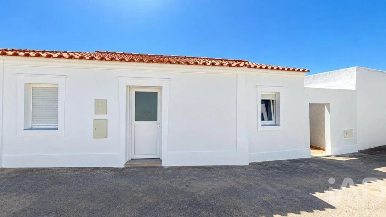 Moradia T3 para Venda em Azinhal Foto 1