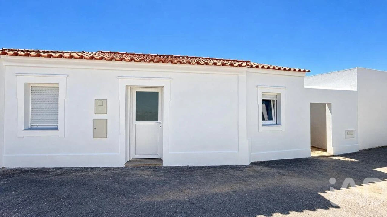 Moradia T3 para Venda em Azinhal Foto 3