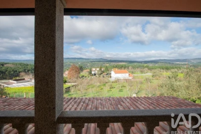 Moradia T4 para Venda em Vilela do Tamega