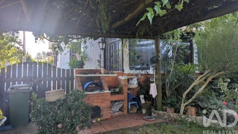 Moradia T3 para Venda em Santa Joana
