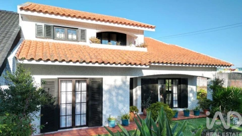 Moradia T3 para Venda em Santa Joana