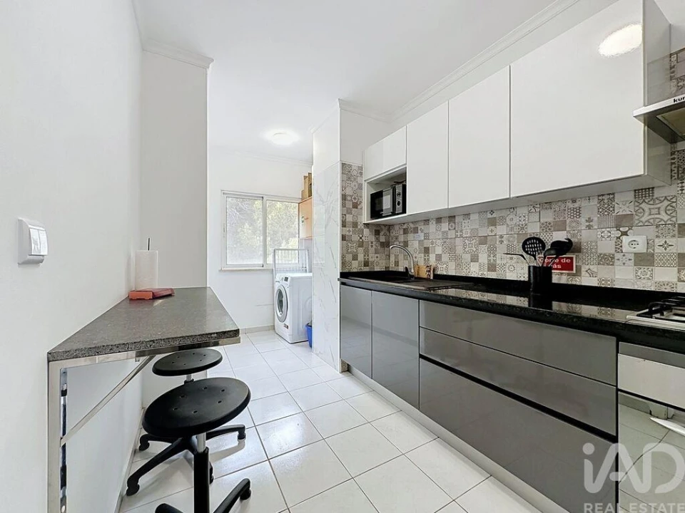 Apartamento T2 para Venda em Caniço Foto 14