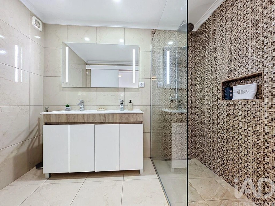 Apartamento T2 para Venda em Caniço Foto 15