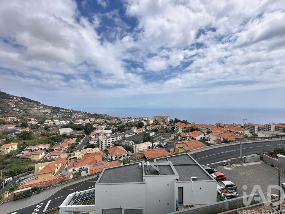 Apartamento T2 para Venda em Caniço Foto 1