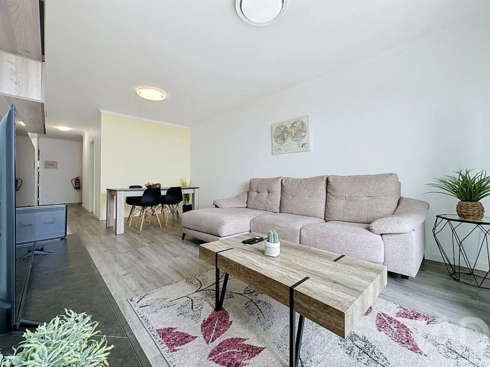 Apartamento T2 para Venda em Caniço Foto 3
