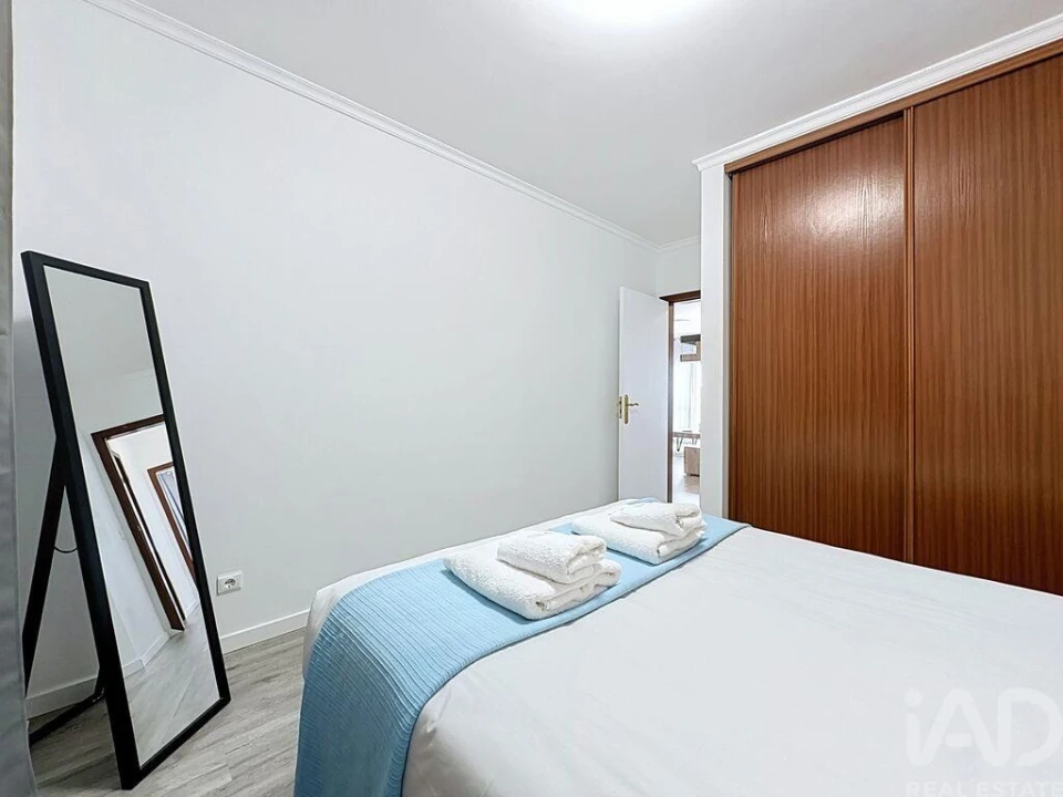 Apartamento T2 para Venda em Caniço Foto 11