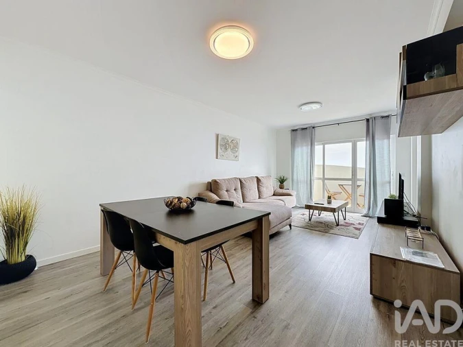 Apartamento T2 para Venda em Caniço Foto 5