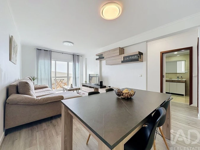 Apartamento T2 para Venda em Caniço Foto 6