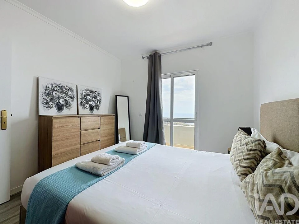 Apartamento T2 para Venda em Caniço Foto 8