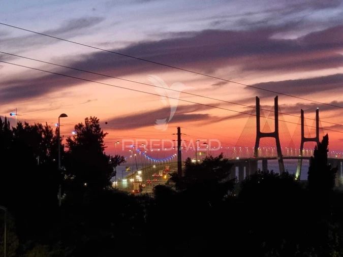 Apartamento T3 para Venda em Moscavide e Portela Foto 2