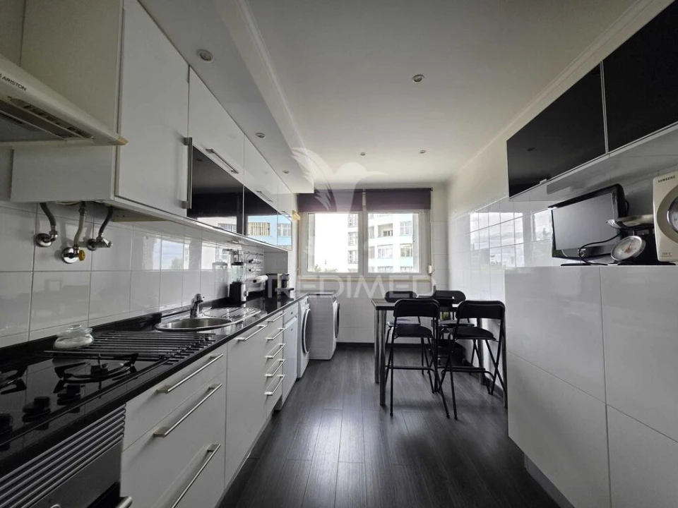 Apartamento T3 para Venda em Moscavide e Portela Foto 17