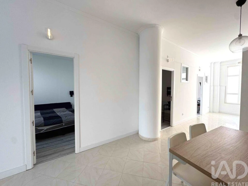 Apartamento T2 para Venda em Rio de Mouro Foto 10