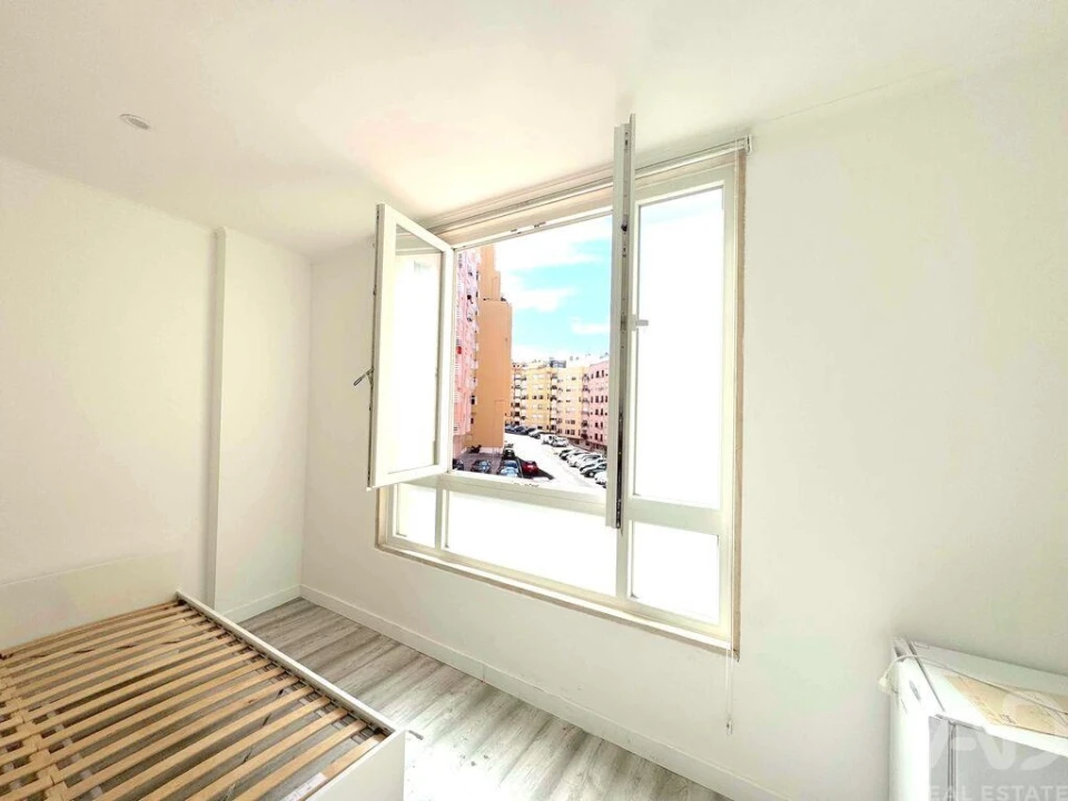 Apartamento T2 para Venda em Rio de Mouro Foto 27