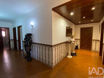 Moradia para Venda em Dois Portos e Runa