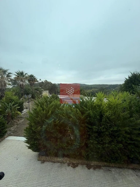 Moradia T6 para Venda em Queluz e Belas