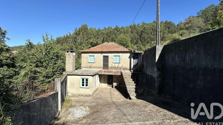 Moradia T4 para Venda em Vila Nova
