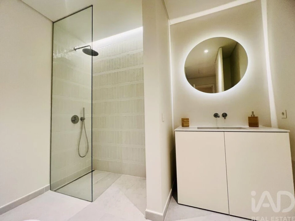 Apartamento T1 para Venda em Quarteira Foto 7