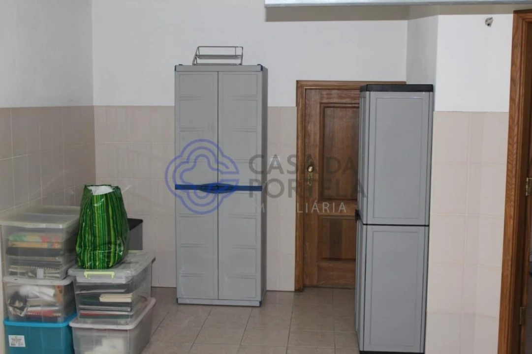 Moradia T4 para Venda em Arcozelo Foto 40
