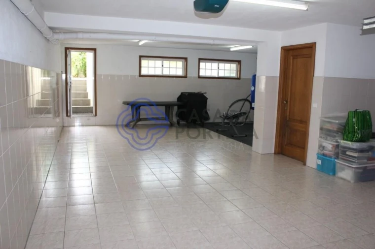 Moradia T4 para Venda em Arcozelo Foto 41