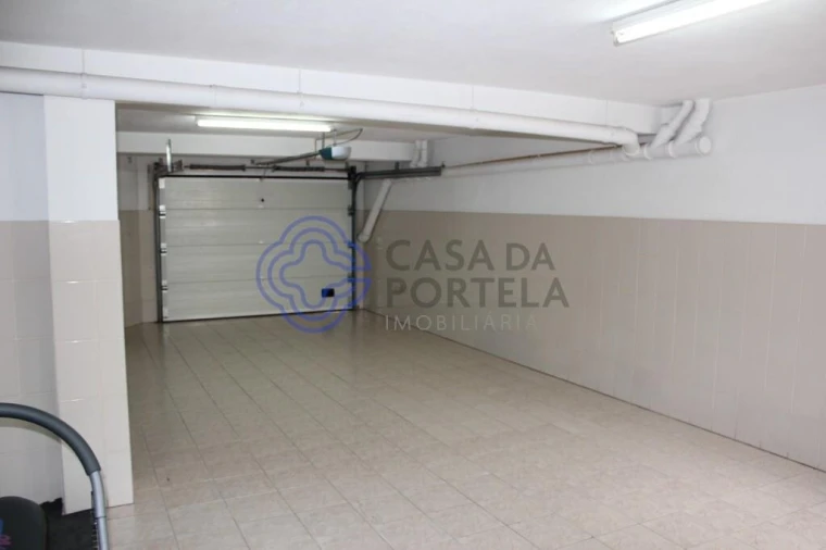 Moradia T4 para Venda em Arcozelo Foto 39