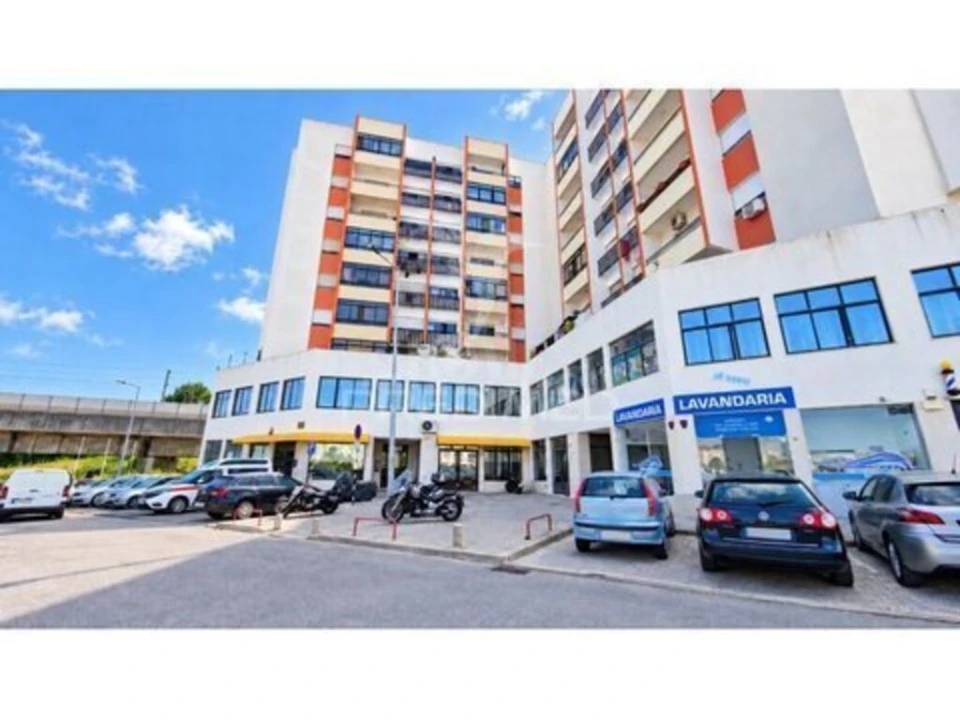 Apartamento T3 para Venda em Amora Foto 1