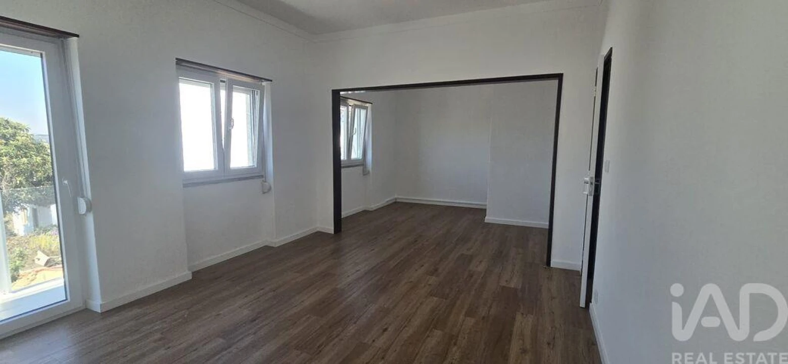 Apartamento T2 para Venda em Cadaval e Pêro Moniz Foto 2