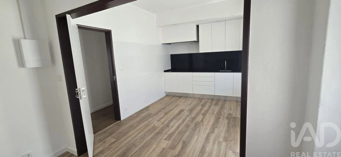 Apartamento T2 para Venda em Cadaval e Pêro Moniz Foto 21