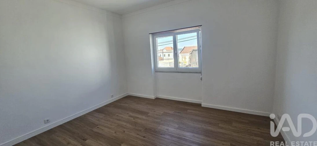 Apartamento T2 para Venda em Cadaval e Pêro Moniz Foto 6